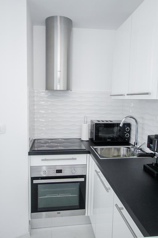 Luxury Studio Apartment White Sensation ヴォディツェ エクステリア 写真